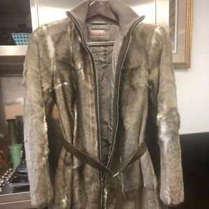 Prada Faux beige fur coat Art. 188036